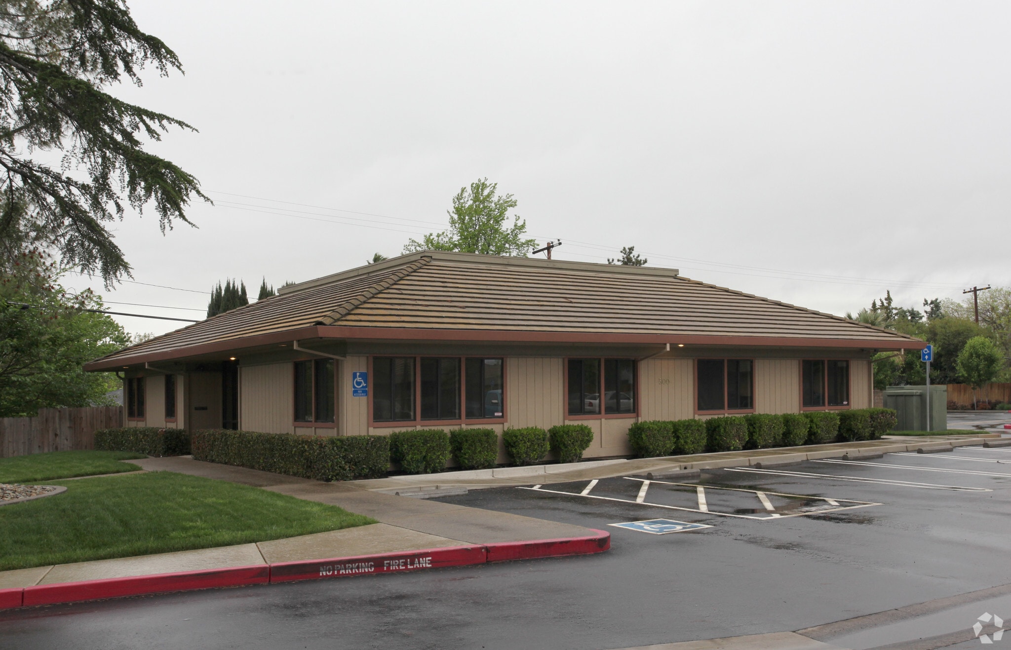 1098 Melody Ln, Roseville, CA for Rent