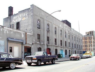 Brooklyn, NY Flex - 100 Metropolitan Ave