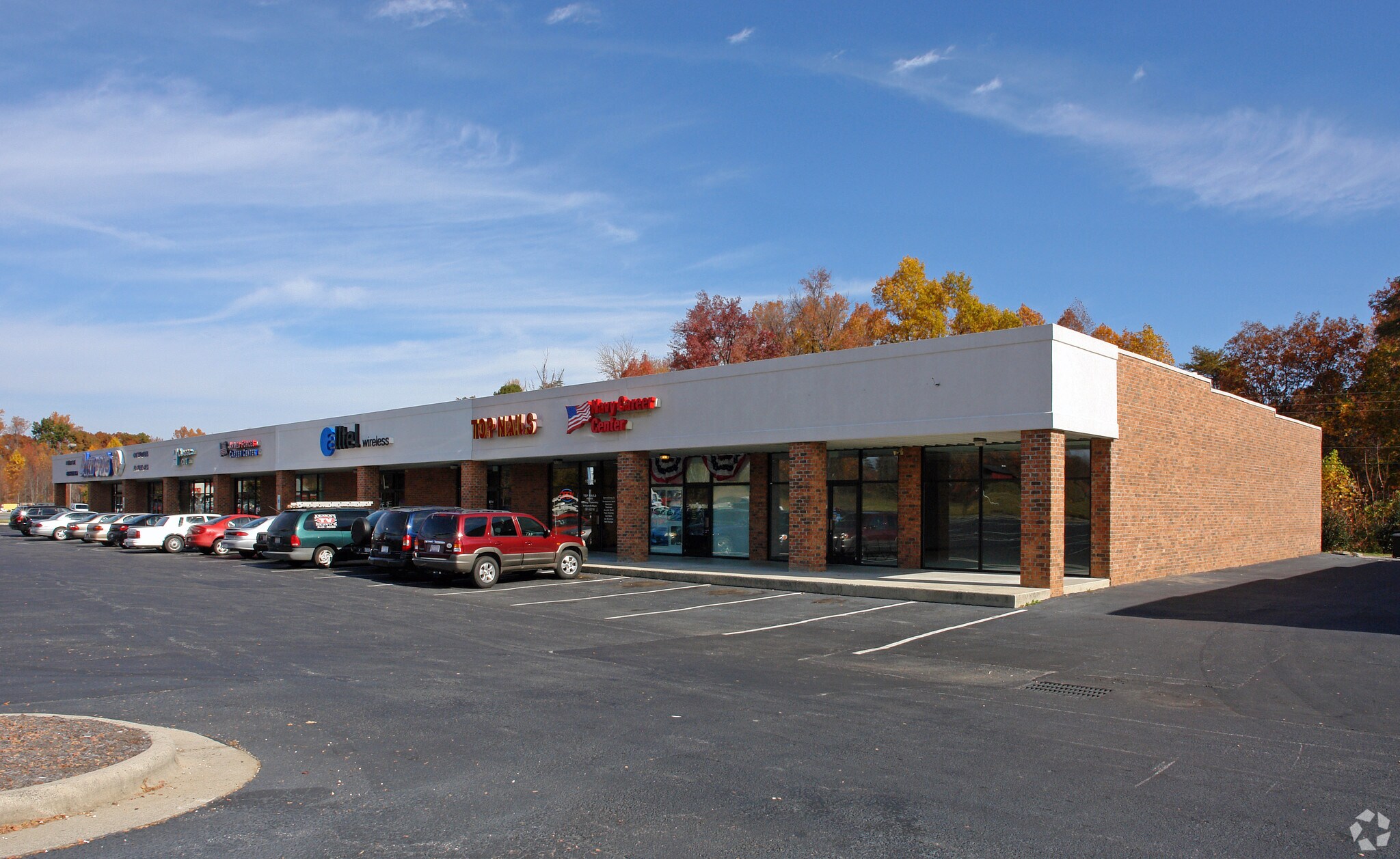 1558-1560 Freeway Dr, Reidsville, NC for Rent