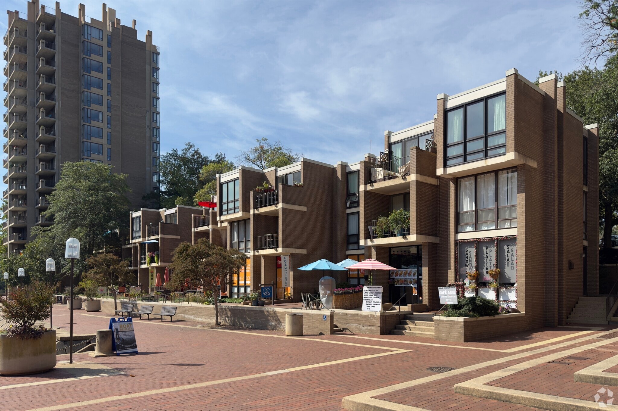 11404-11440 Washington Plz W, Reston, VA for Rent