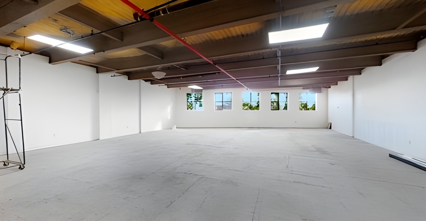 5835 57th Maspeth, NY 11378 Flex Property for Lease on