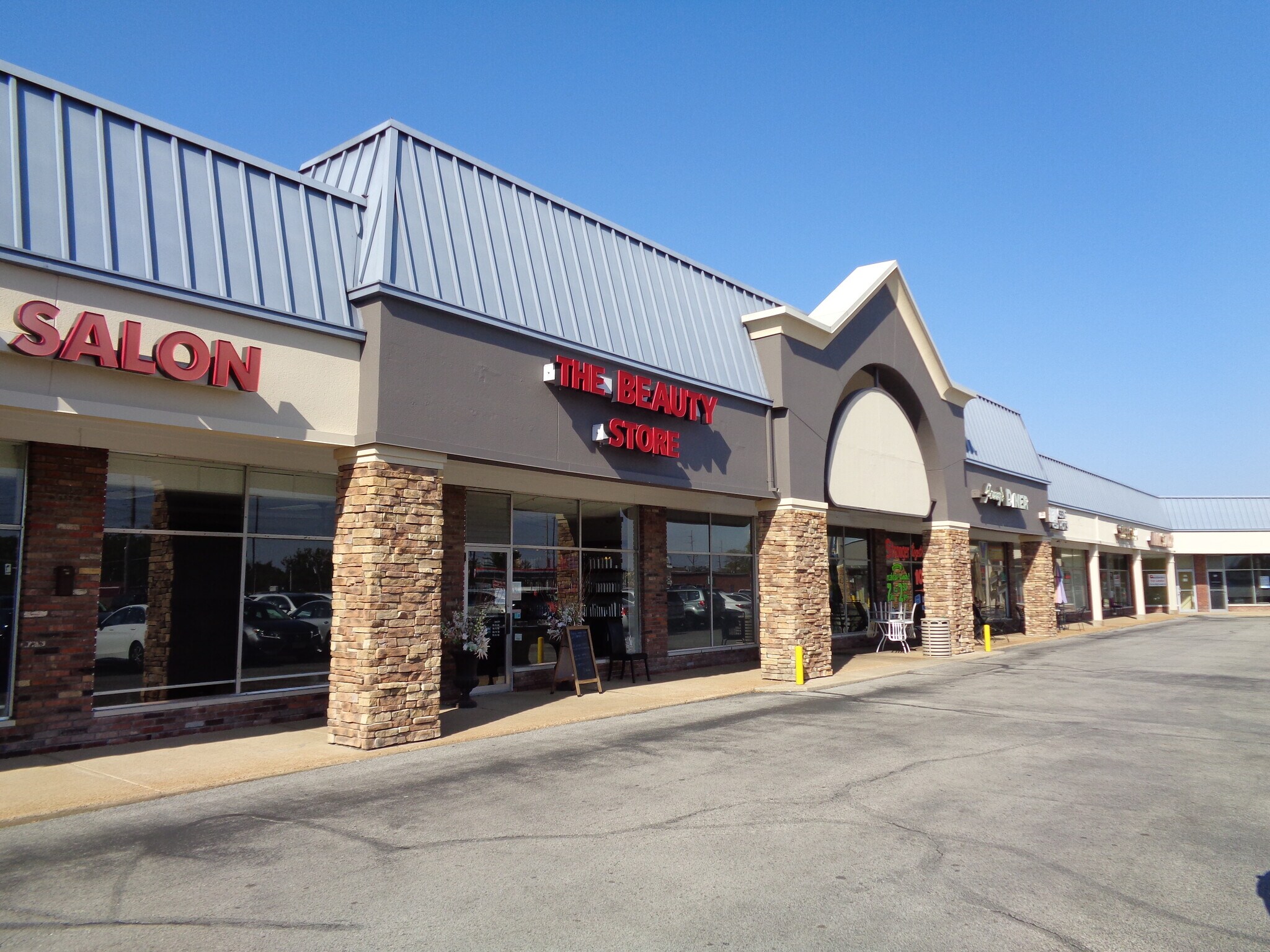 11-99 Forum Ctr, Chesterfield, MO for Rent