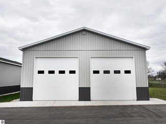 Traverse City, MI Specialty - 5932 Storage Loop dr