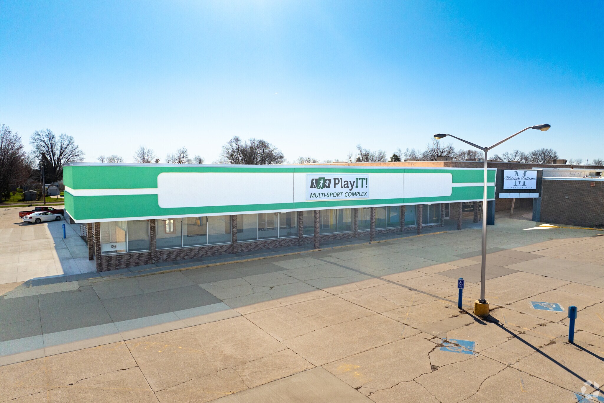 1700 S Center St, Marshalltown, IA for Rent