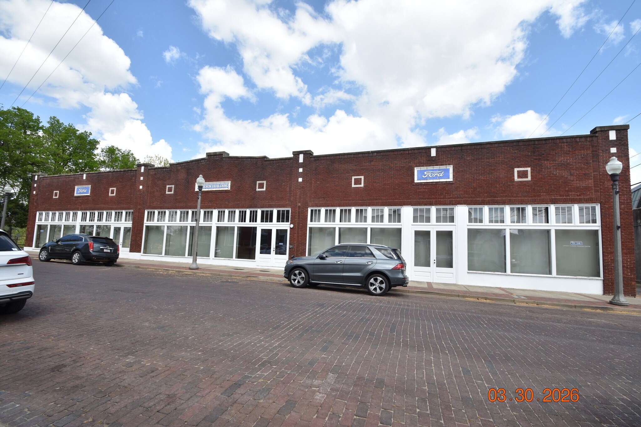 101 Main St, Greenwood, MS for Sale