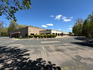 Chanhassen, MN Warehouse - 7660 Quattro Dr