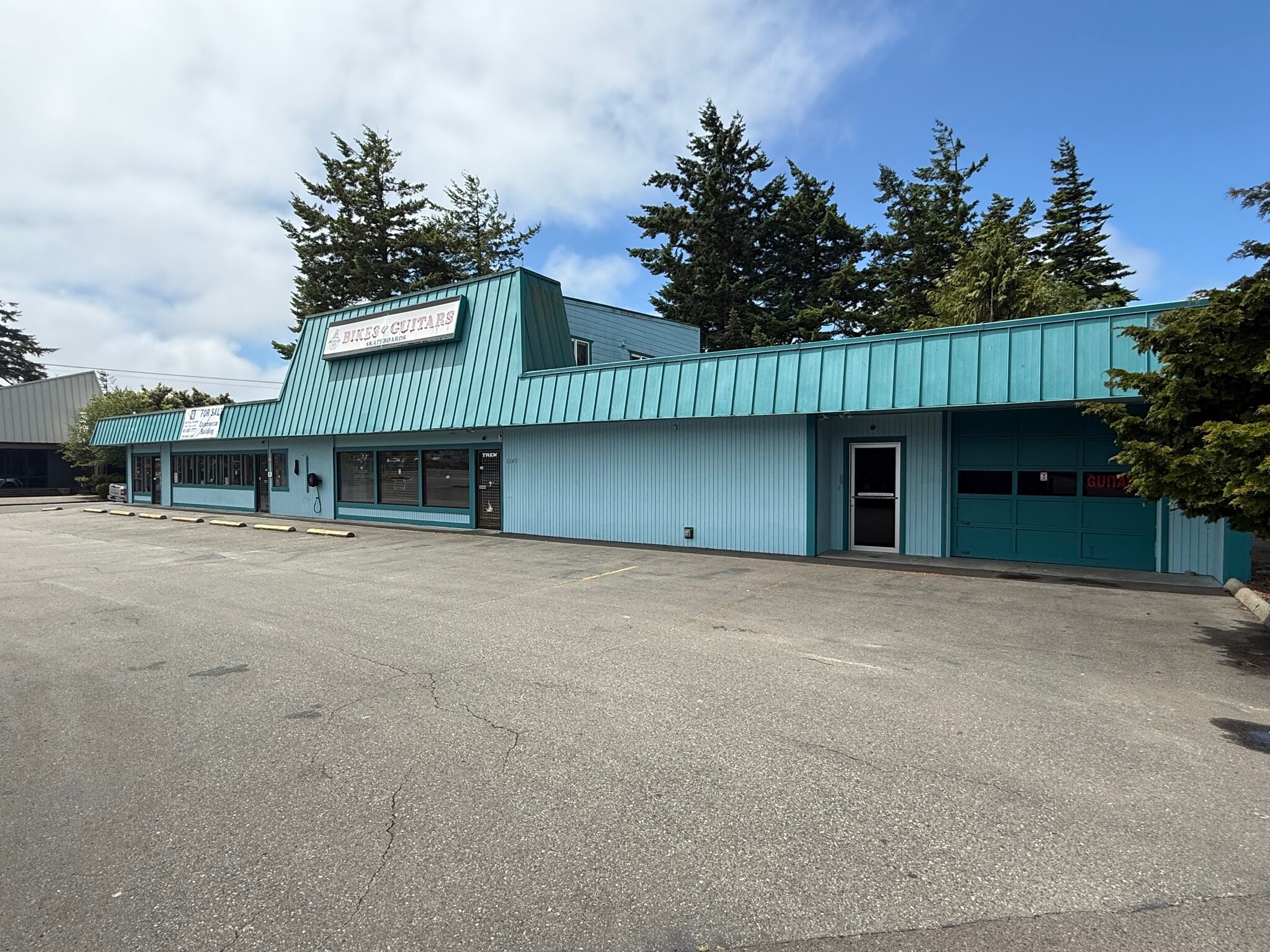 1537 8th St, Florence, OR for Sale