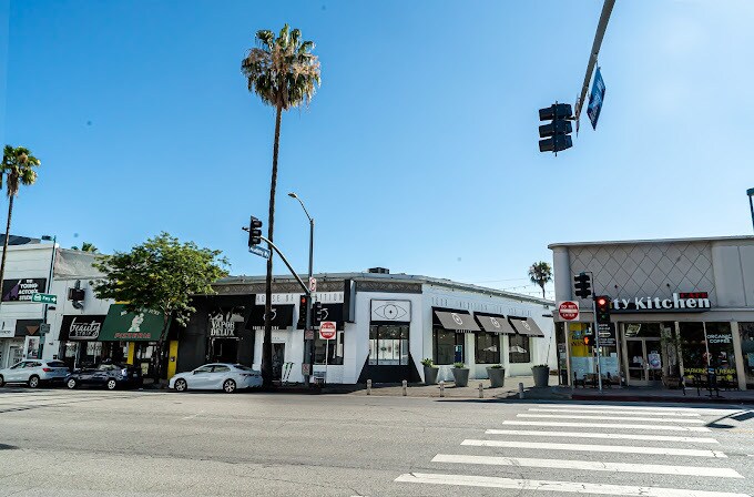 5217-5223 Lankershim Blvd, North Hollywood, CA for Rent