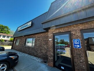 Hales Corners, WI Retail - 5110-5118 S 108th St