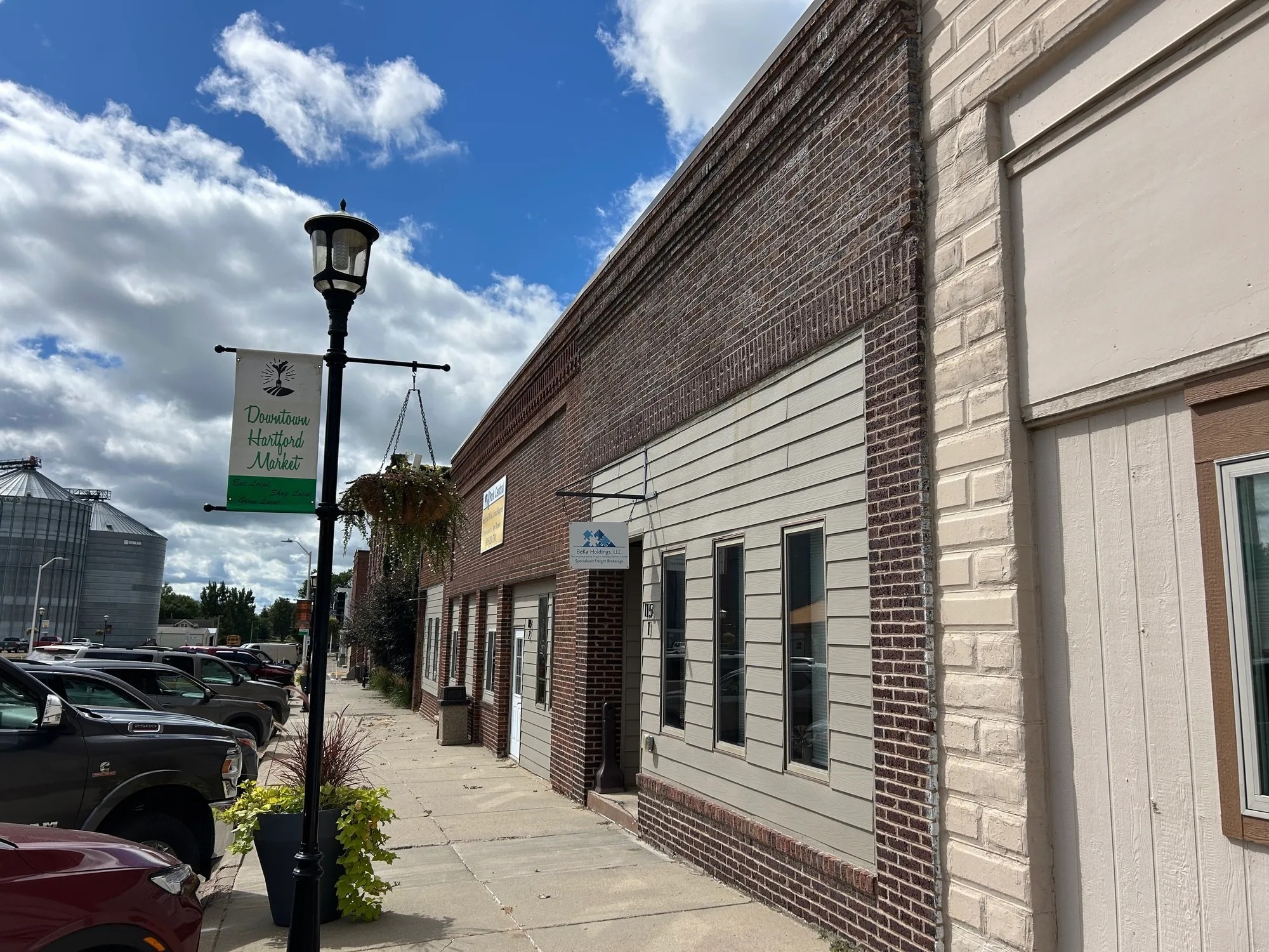 115 N Main Ave, Hartford, SD for Sale