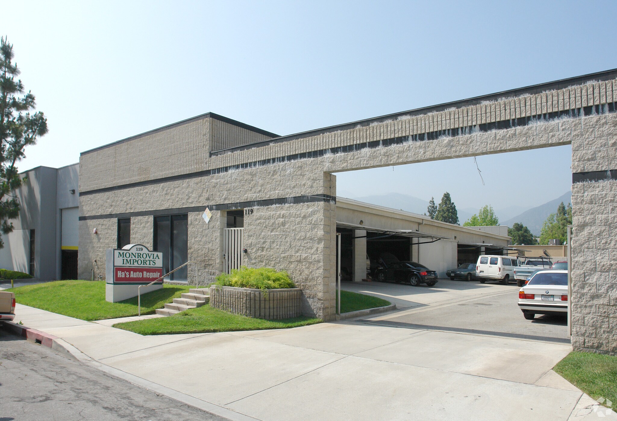 119 W Walnut Ave Monrovia, CA 91016 Industrial Property for Sale on