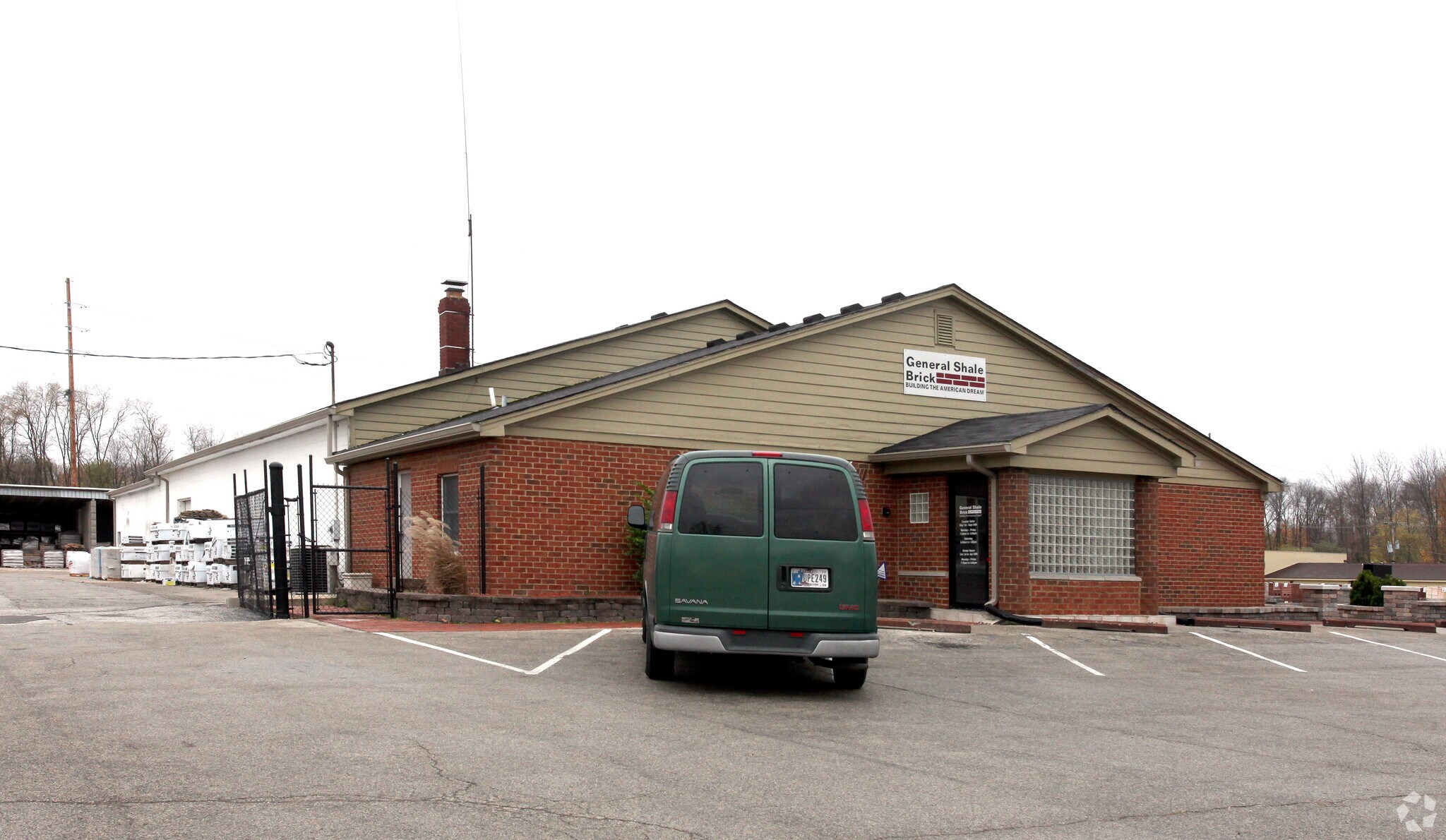 105 W Carmel Dr, Carmel, IN for Rent