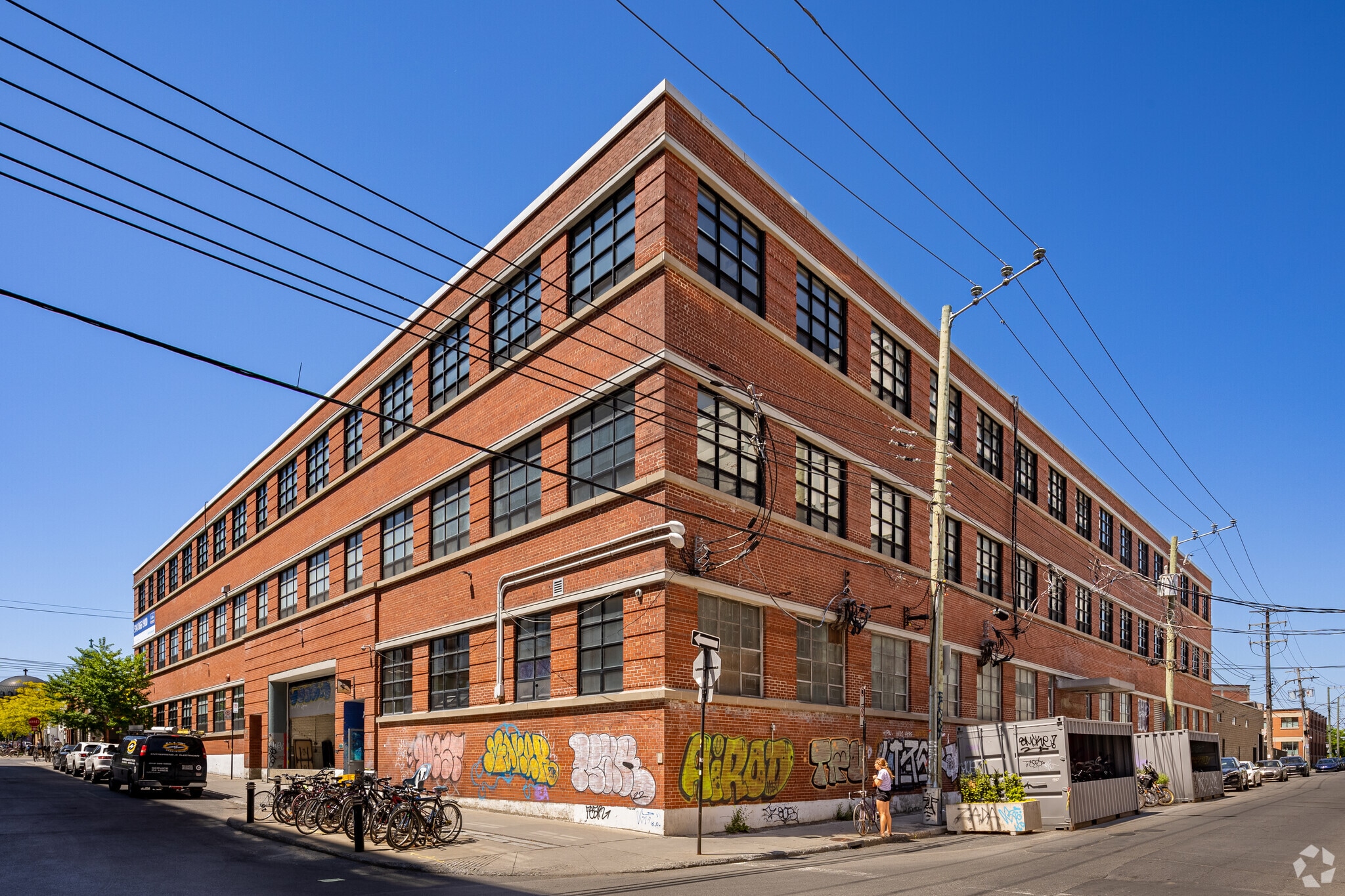 5555-5575 Av Casgrain, Montréal, QC for Rent