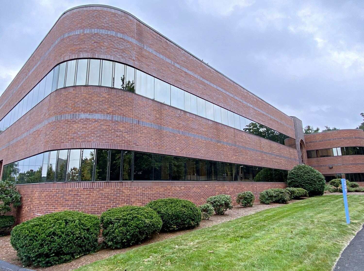 20 Pondmeadow Dr, Reading, MA for Sale