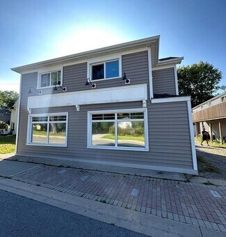 Pelham, ON Storefront Retail/Office - 780 Canboro Rd