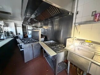 Los Angeles, CA Retail - 11031-11061 Santa Monica Blvd