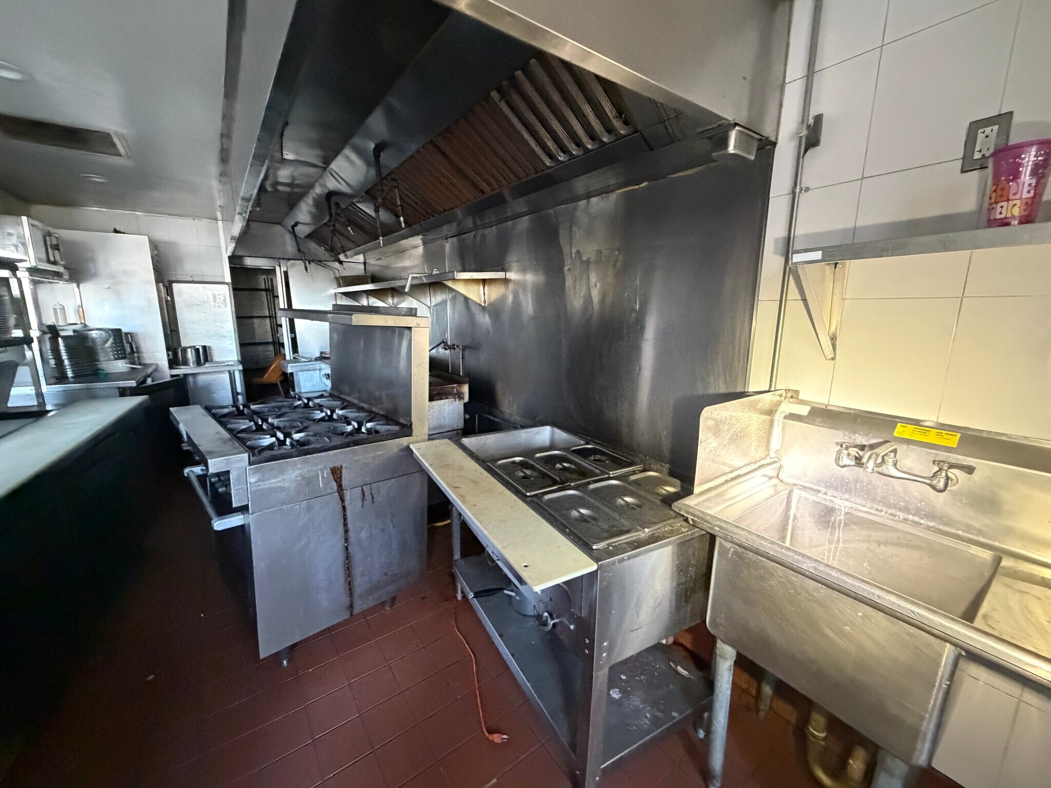 11031-11061 Santa Monica Blvd, Los Angeles, CA for Rent