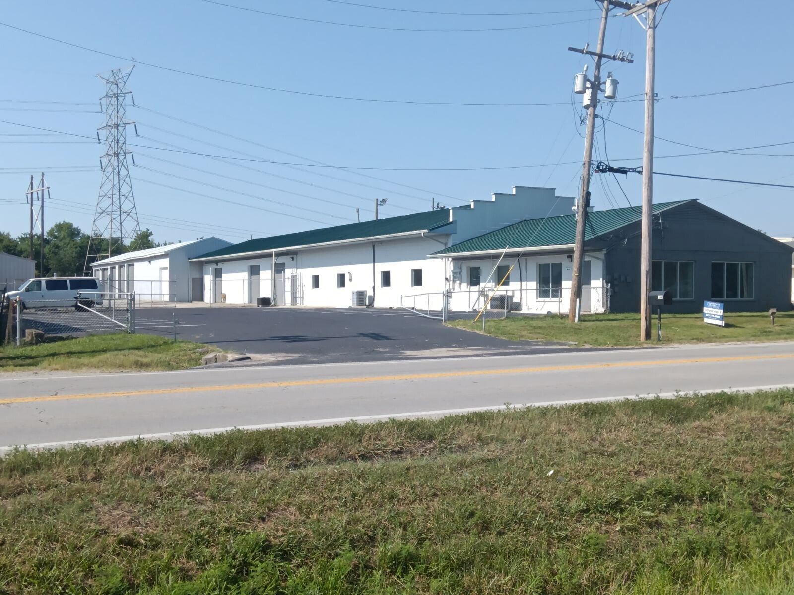140 Outer Loop, Louisville, KY for Sale