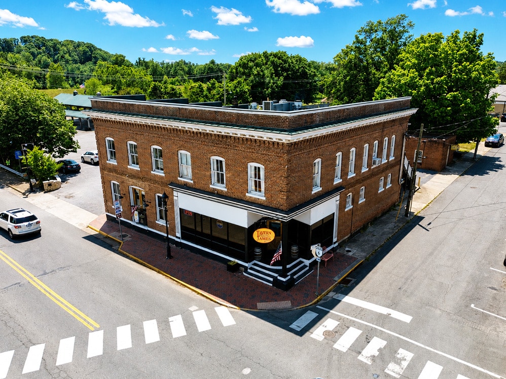 280 Valley St, Scottsville, VA for Sale