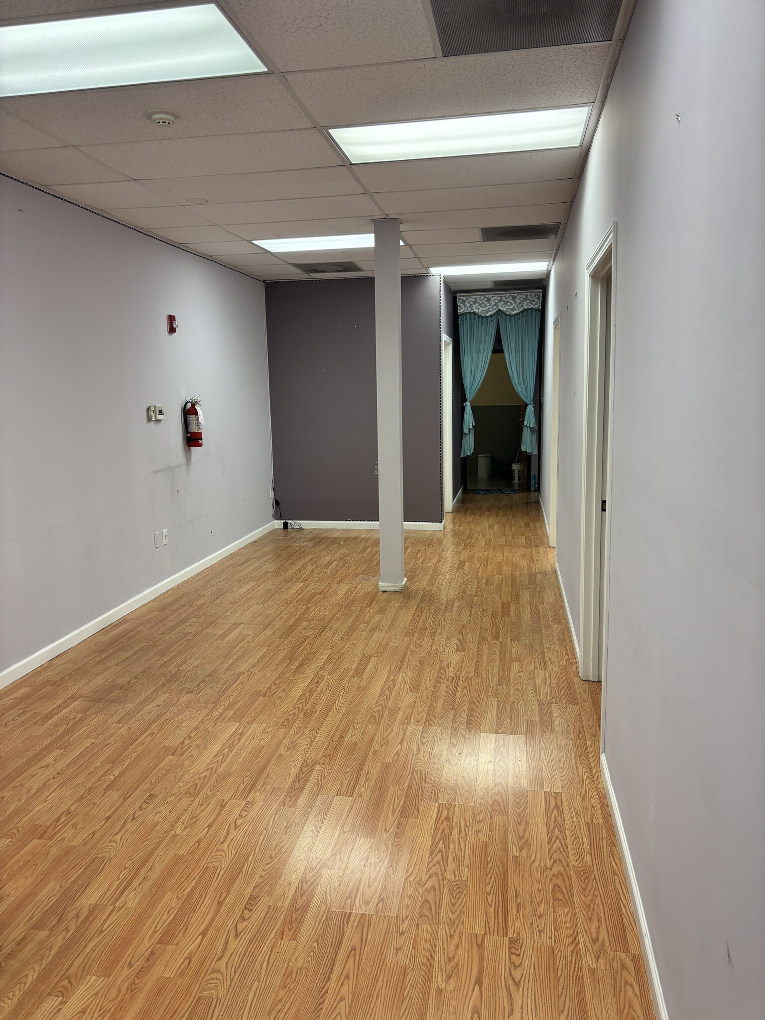 877-967 NE Hogan Rd, Gresham, OR for Rent