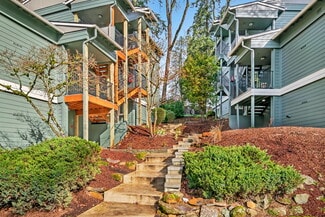 Salem, OR Apartments - 4082 Commercial St SE