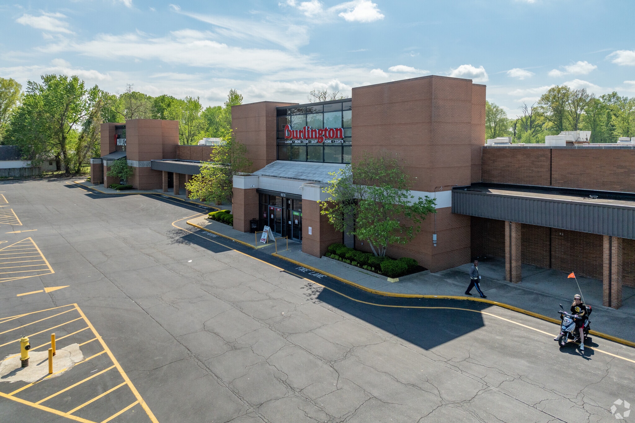 9070 Dixie Hwy, Louisville, KY for Sale