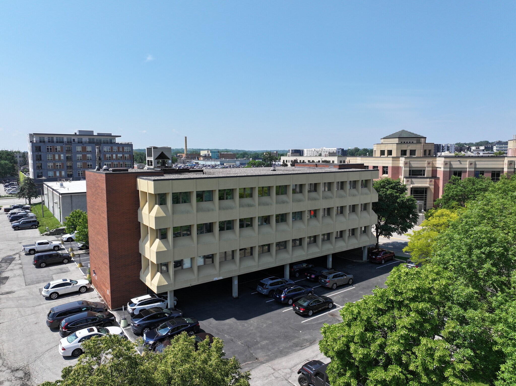 300 3rd Ave SE, Rochester, MN for Rent