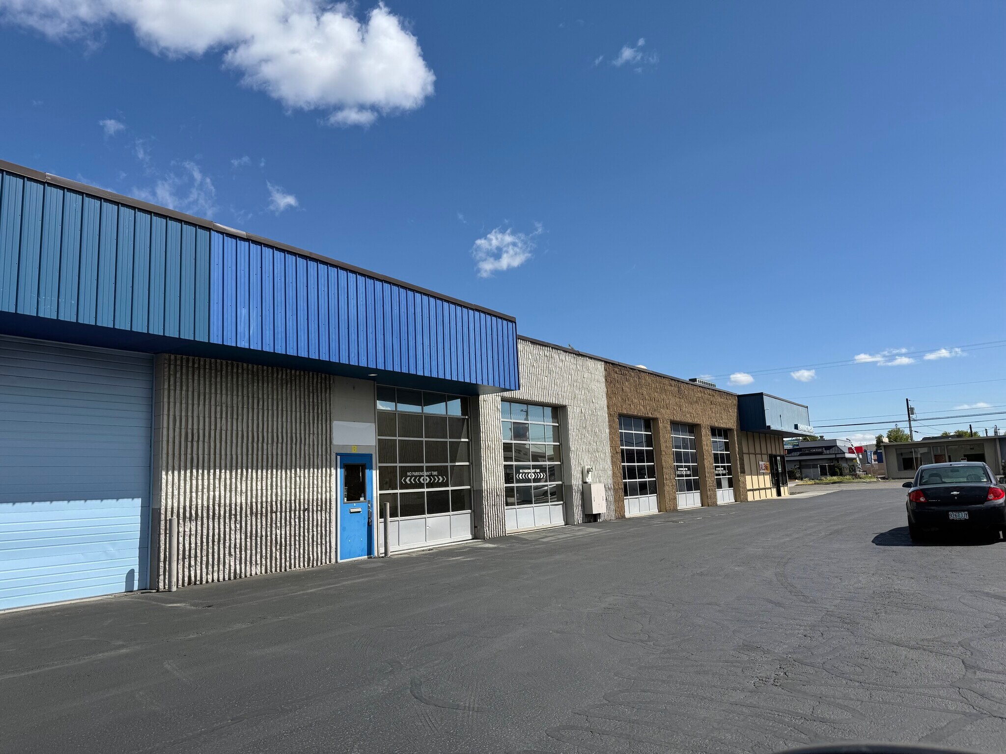 3500 W Clearwater Ave, Kennewick, WA for Rent