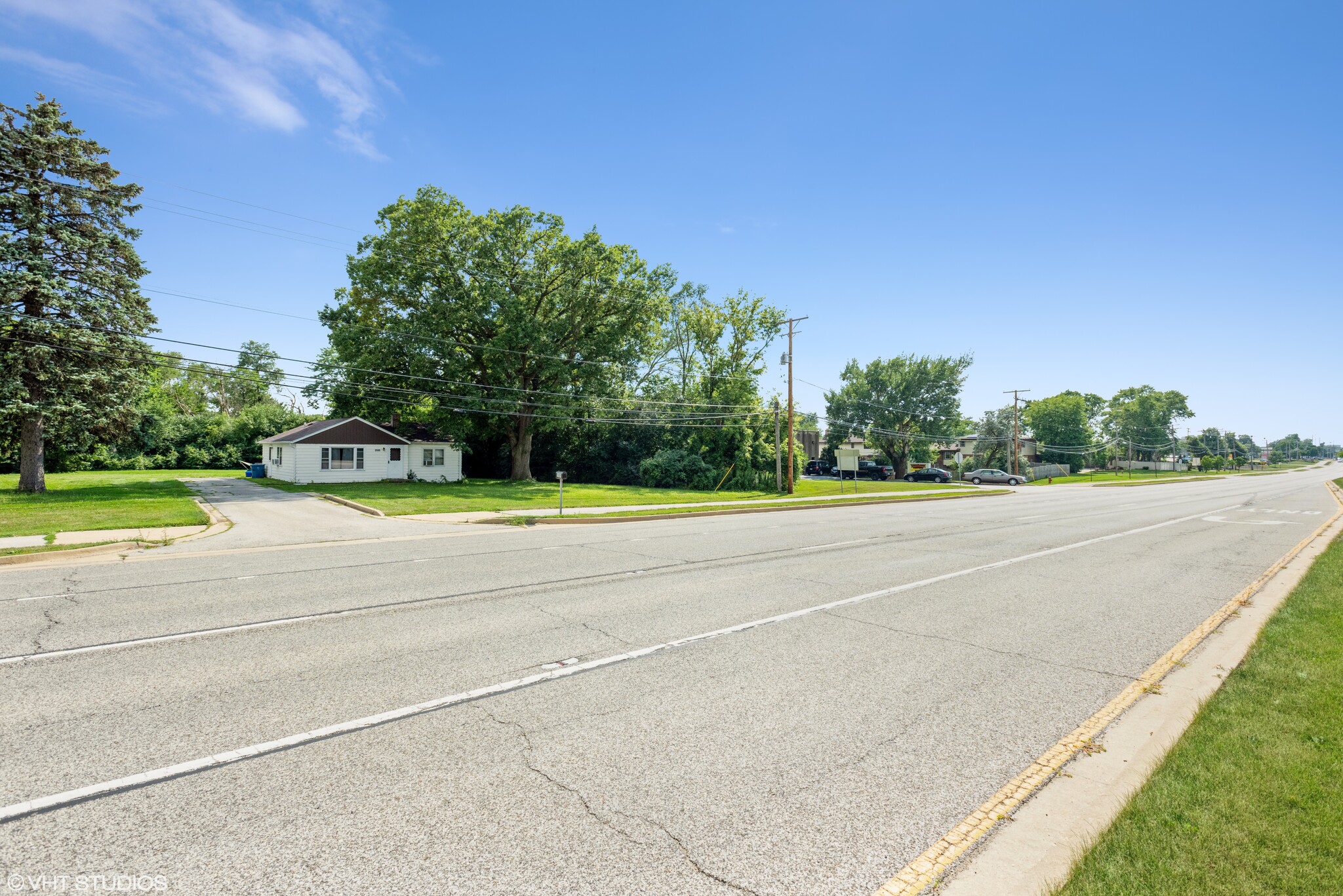 2505 W 75th St, Darien, IL for Sale