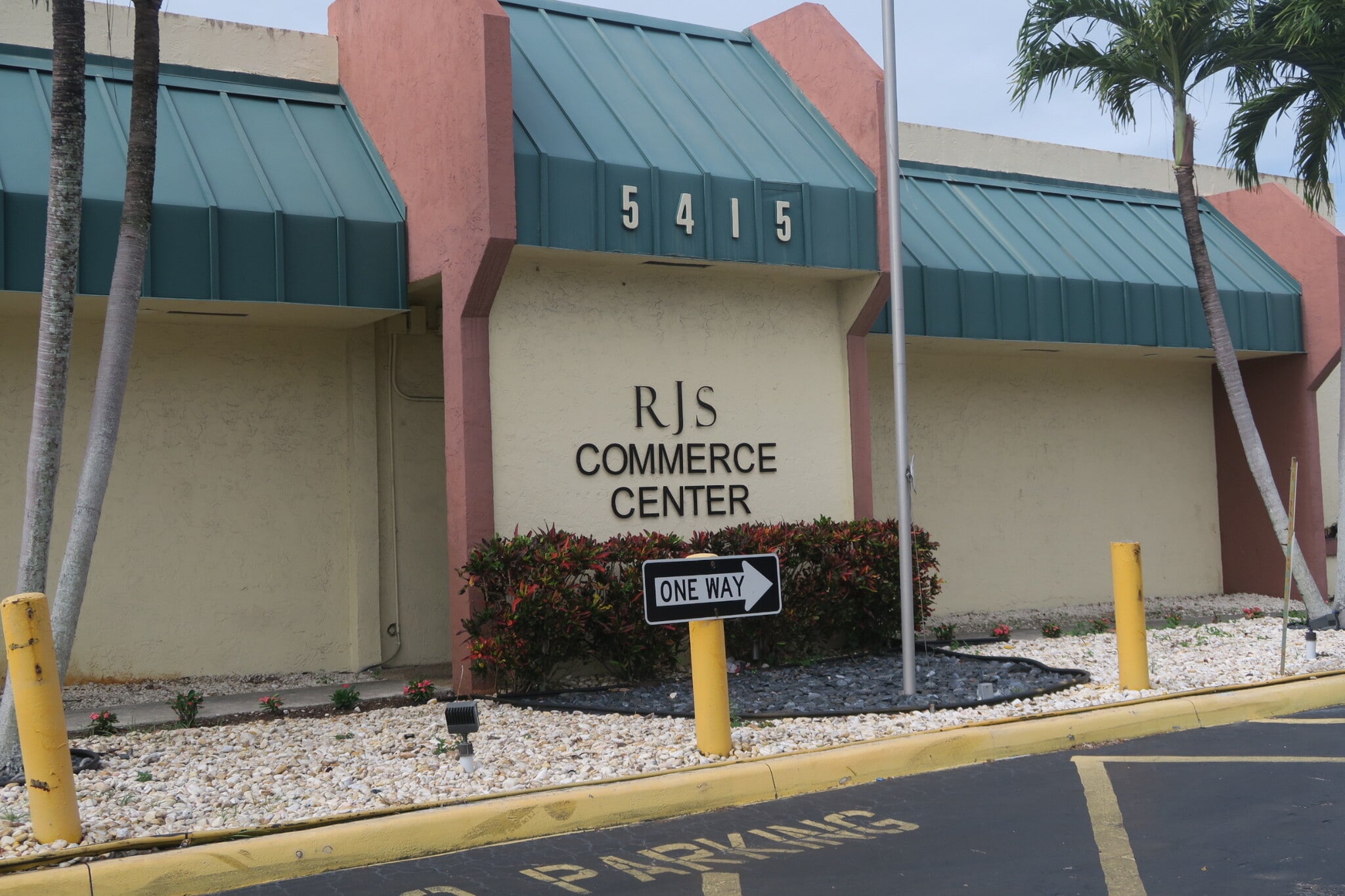 5415 NW 15th St, Margate, FL for Sale