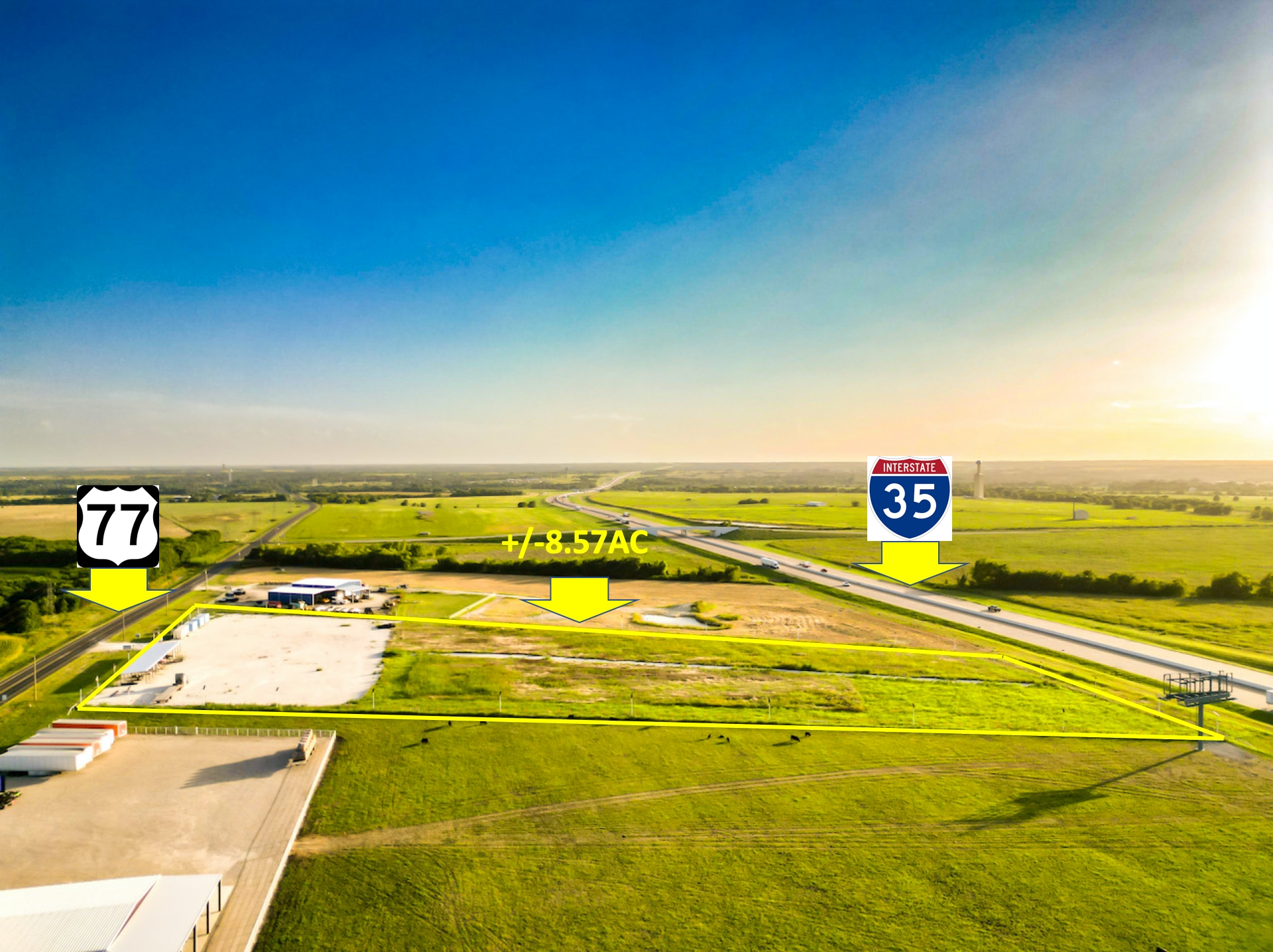 17640 US 77 hwy, Milford, TX for Sale