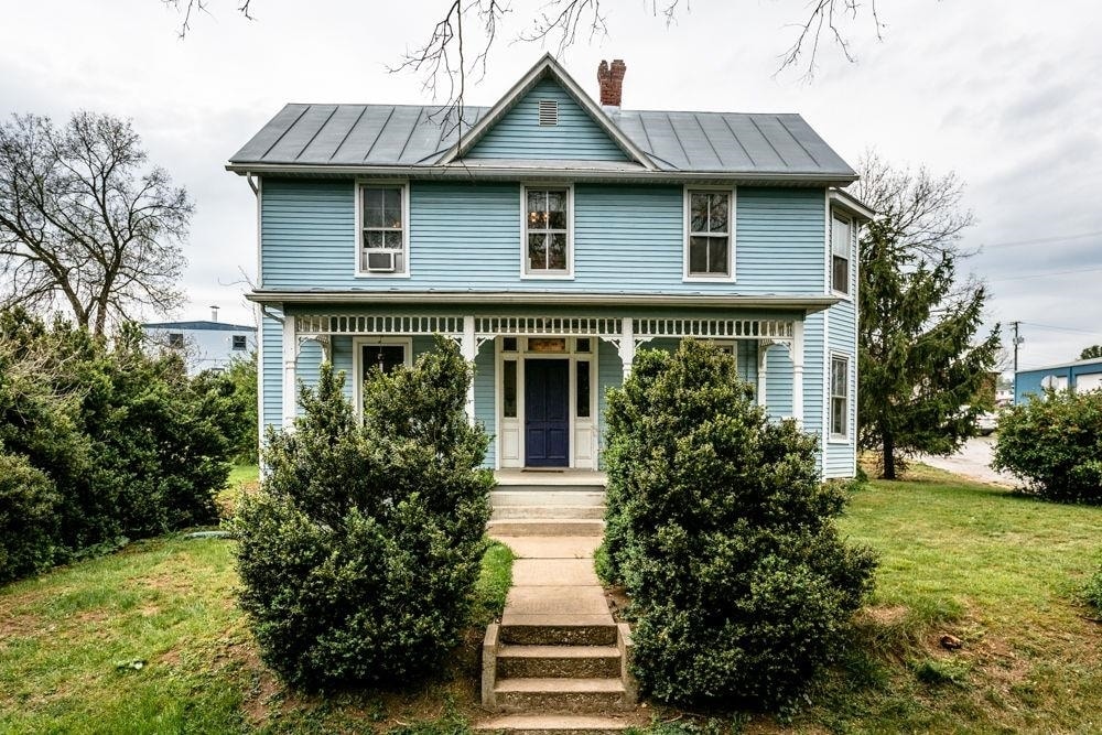 133 W Springbrook Rd, Broadway, VA for Sale