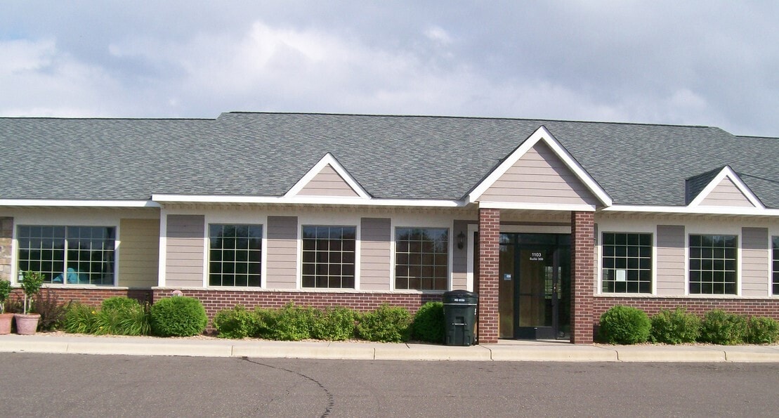 1063-1123 Weir Dr, Woodbury, MN for Sale