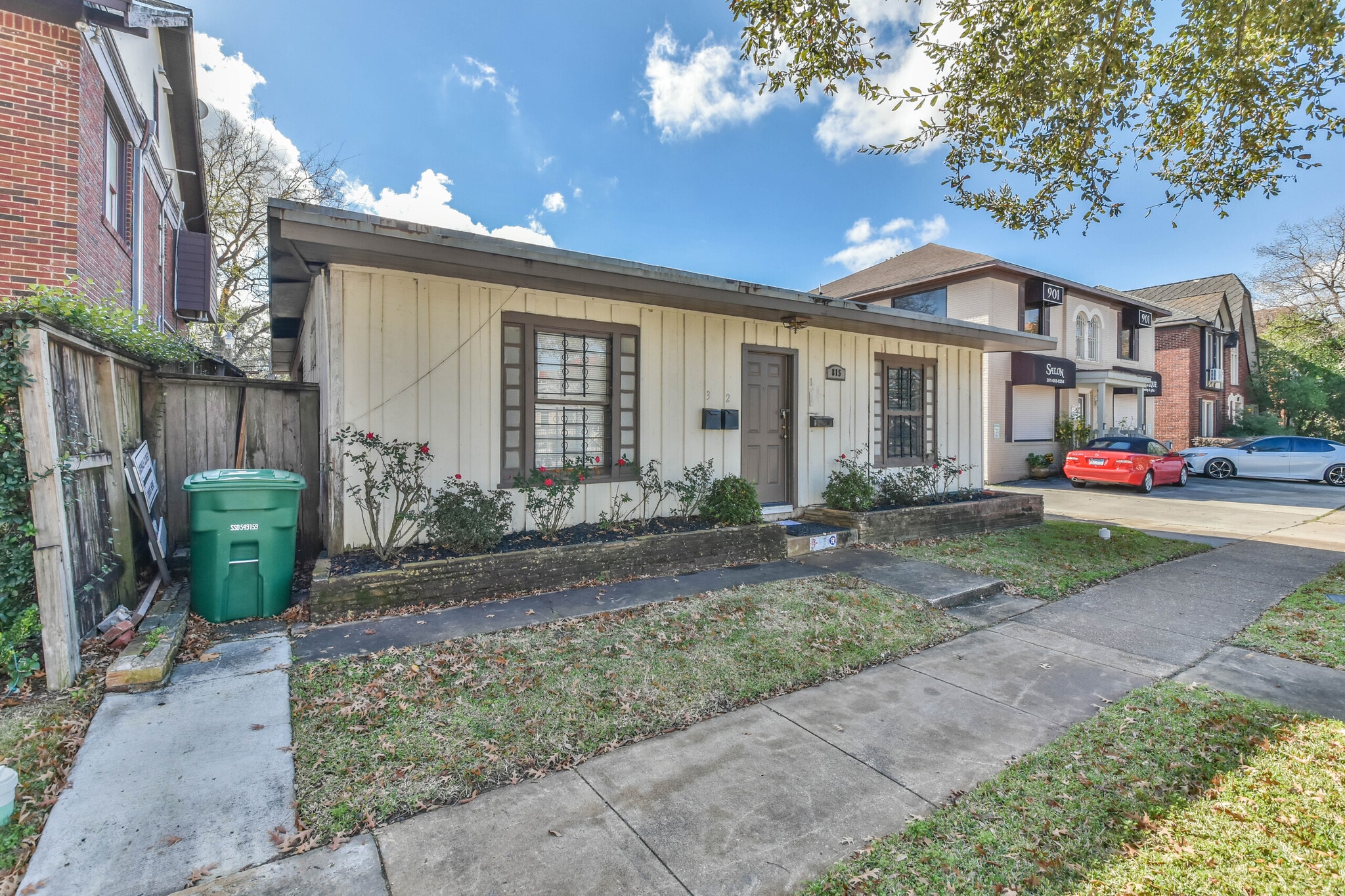 815 W Gray St, Houston, TX for Sale