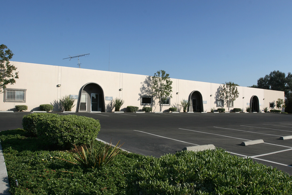 2200-2220 E Gladwick St, Rancho Dominguez, CA for Rent