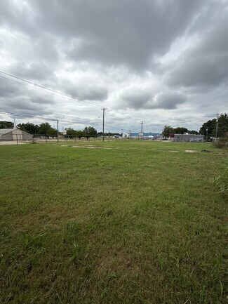 Tulsa, OK Commercial Land - 1931 N Lewis Ave