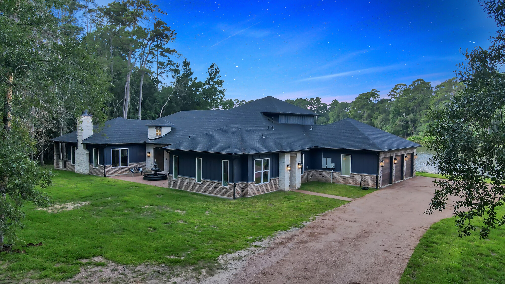 15937 Stagecoach Rd, Stagecoach, TX for Sale