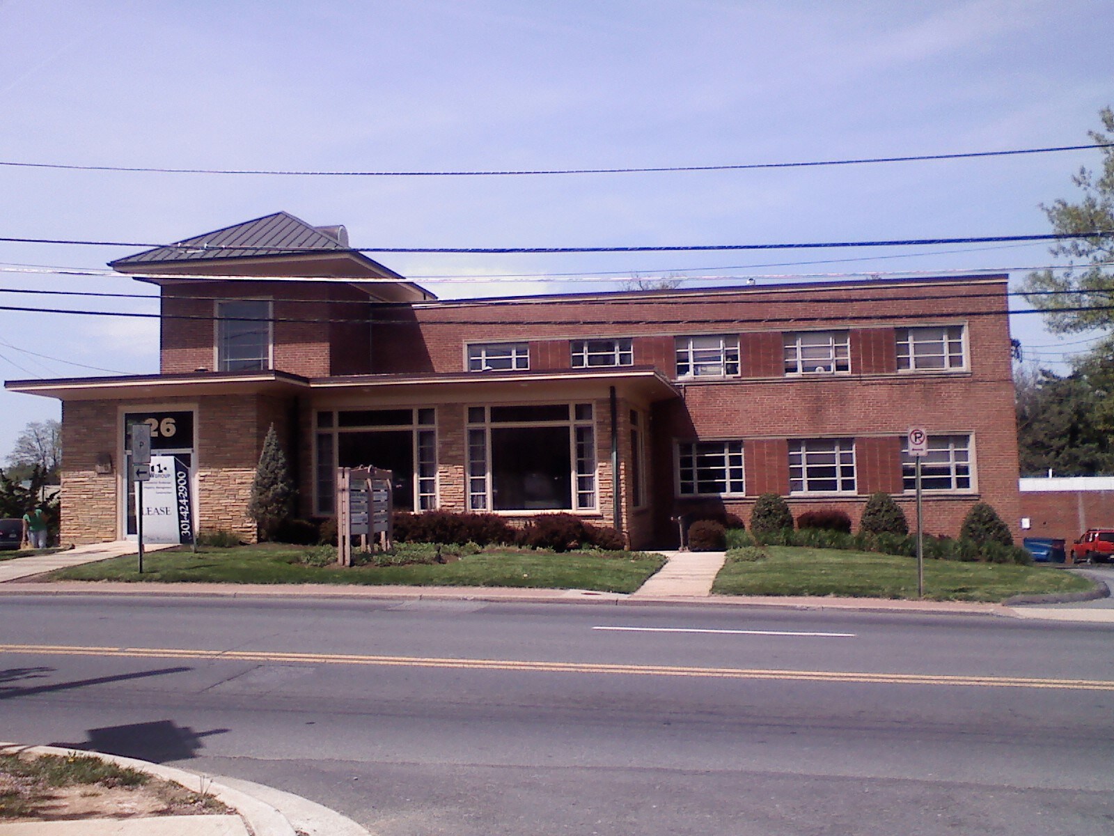 26 N Summit Ave Gaithersburg, MD 20877 Office Property for Lease on