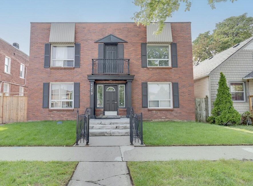 1219 Monmouth Rd, Windsor, ON for Sale