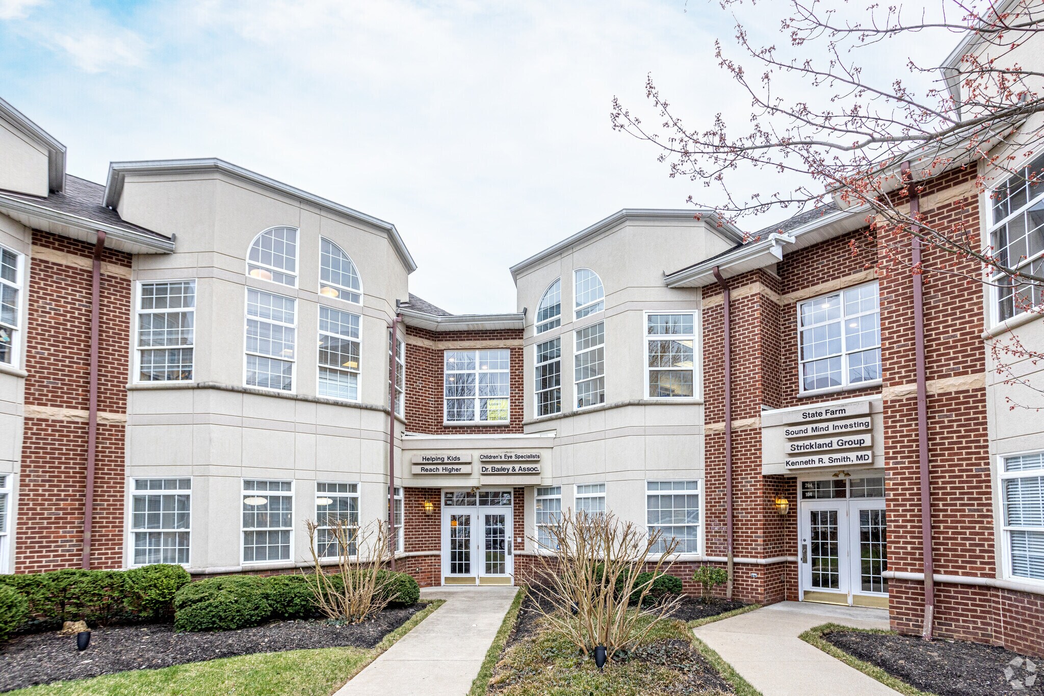 9700 Park Plaza Ave, Louisville, KY for Rent