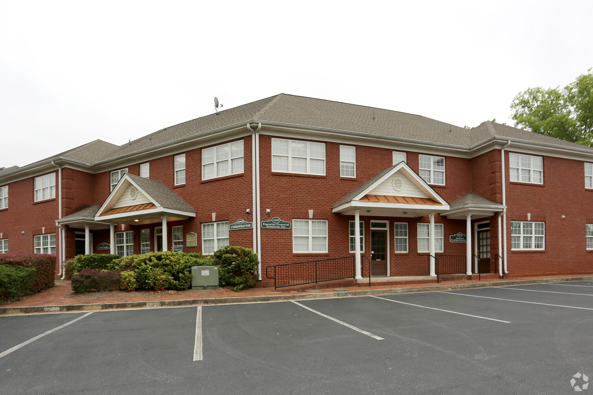 327 Dahlonega St, Cumming, GA for Rent