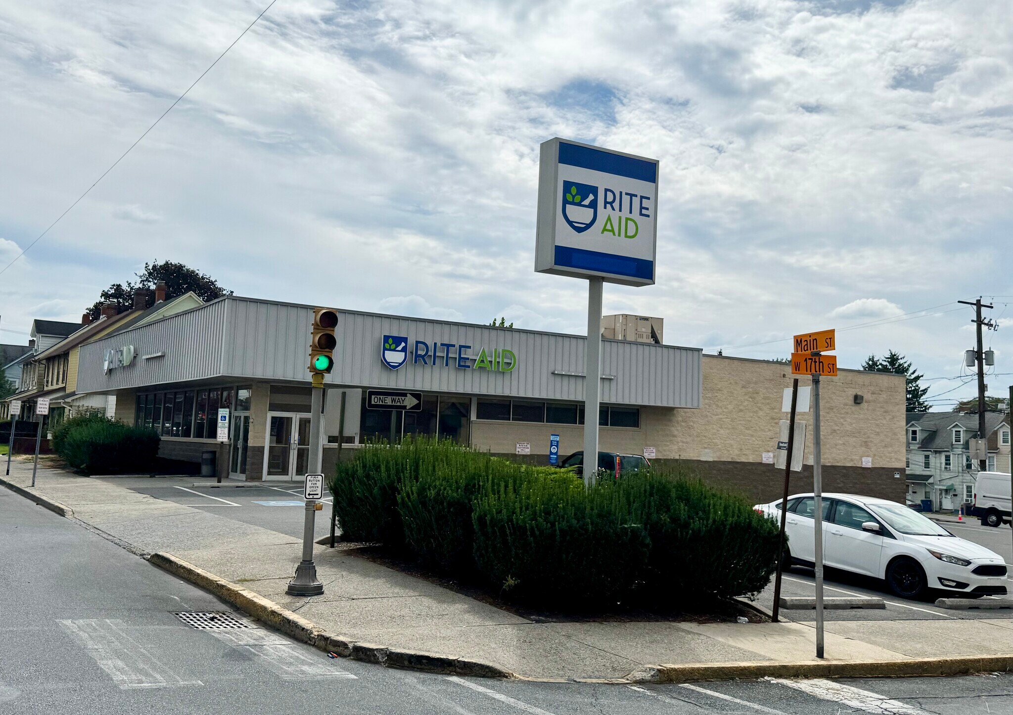 1620 Main St, Northampton, PA for Rent