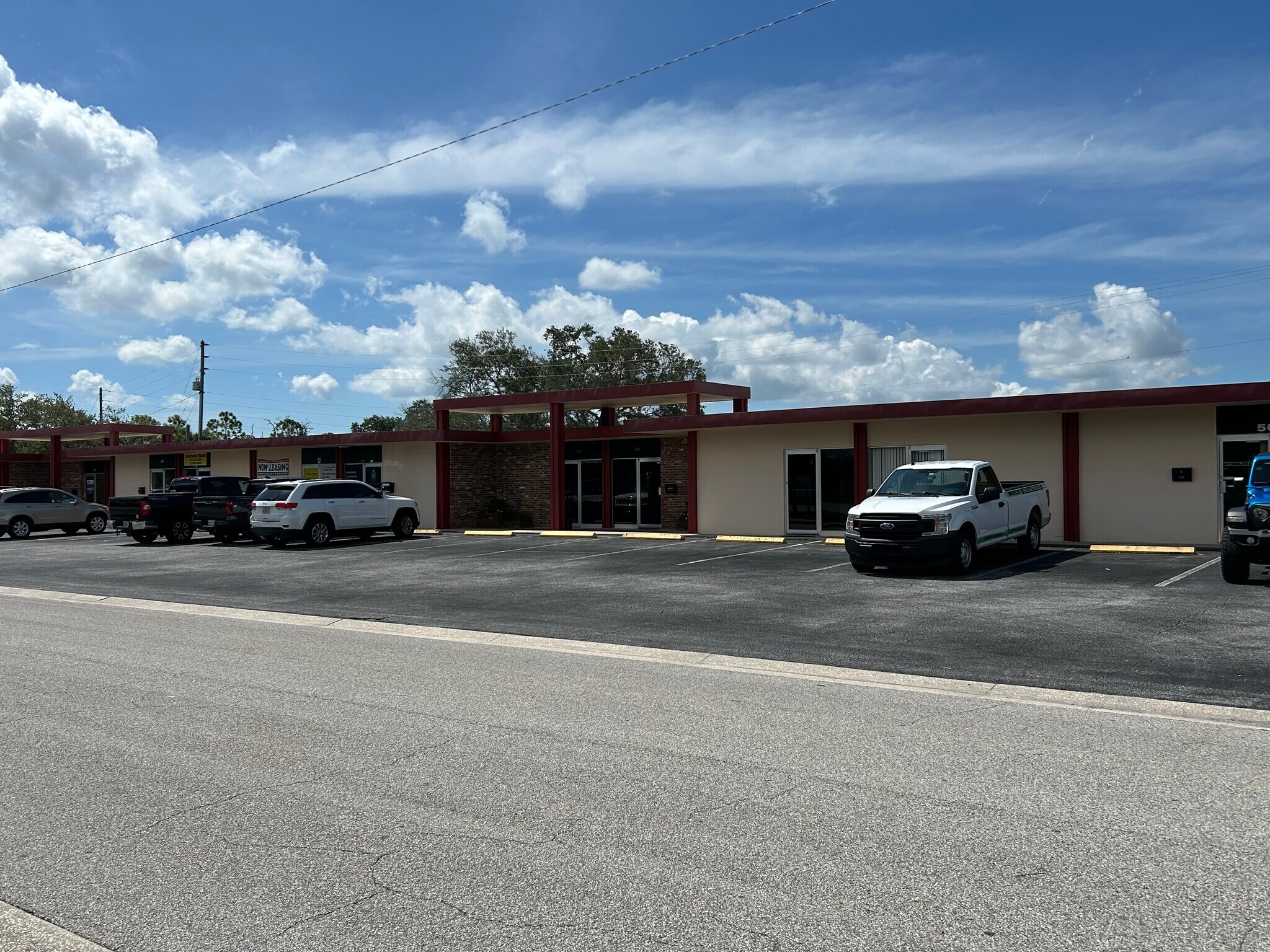 501-527 S Paula Dr, Dunedin, FL for Rent