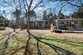 Hampton Bays, NY Apartments - 14 E Landing Rd