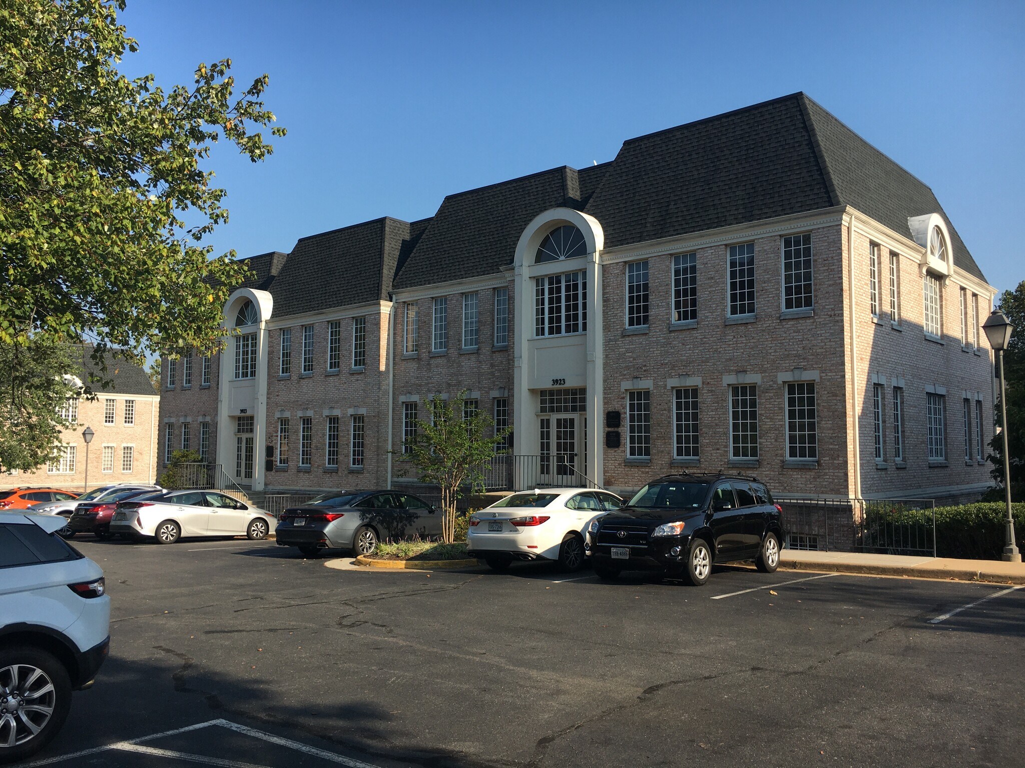 3923 Blenheim Blvd, Fairfax, VA for Sale