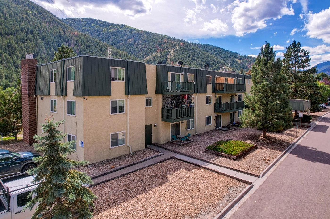 3201 Riverside Dr, Idaho Springs, CO for Sale