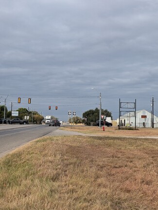 Seguin, TX Commercial - FM 725 @ US Highway 90