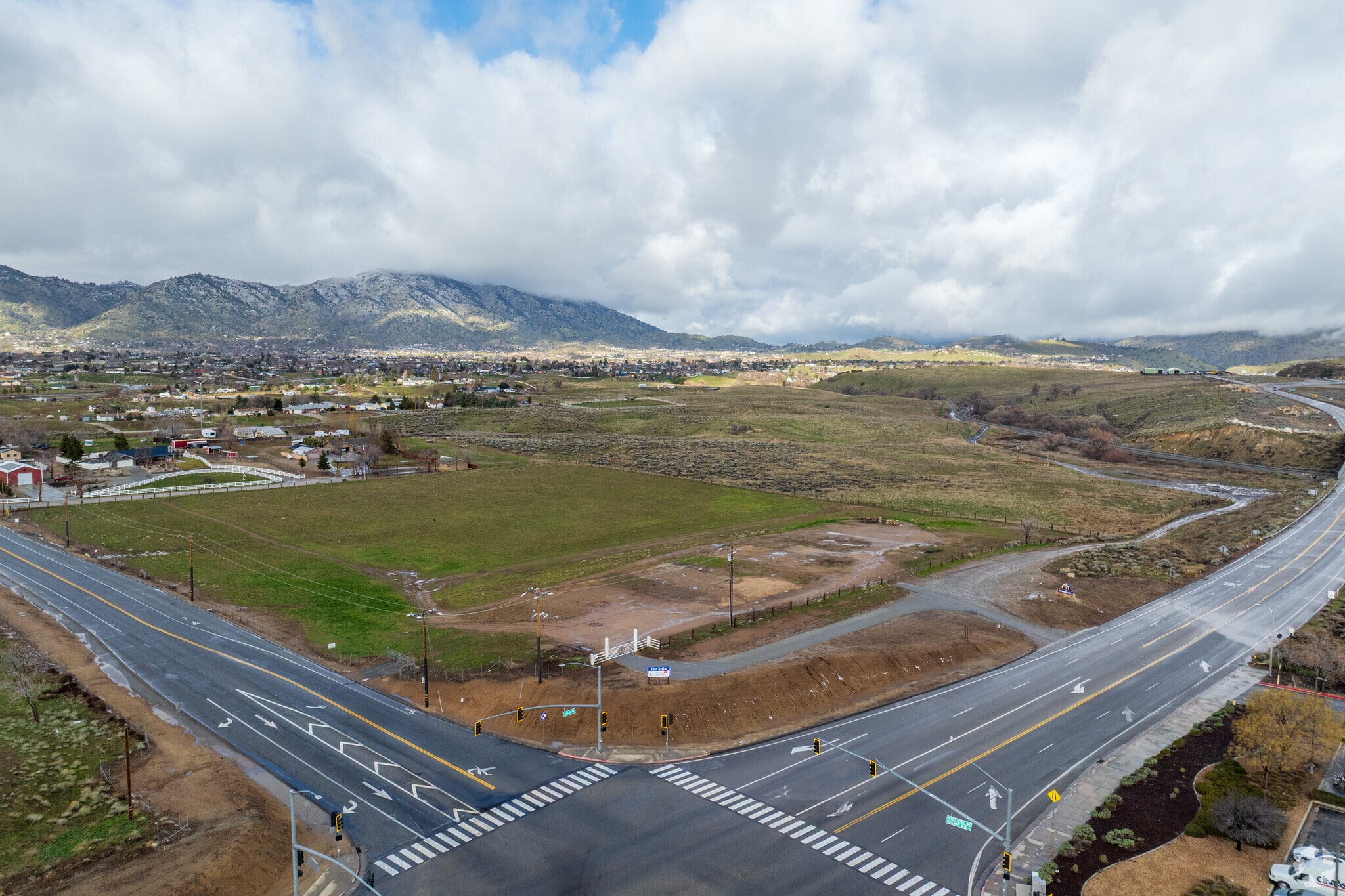 21501 Tucker Rd, Tehachapi, CA for Sale