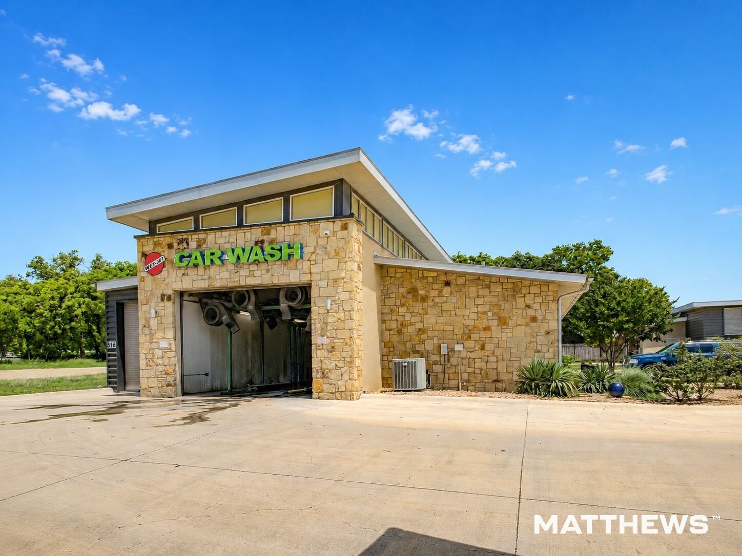 516 Friendship Ln, Fredericksburg, TX for Sale