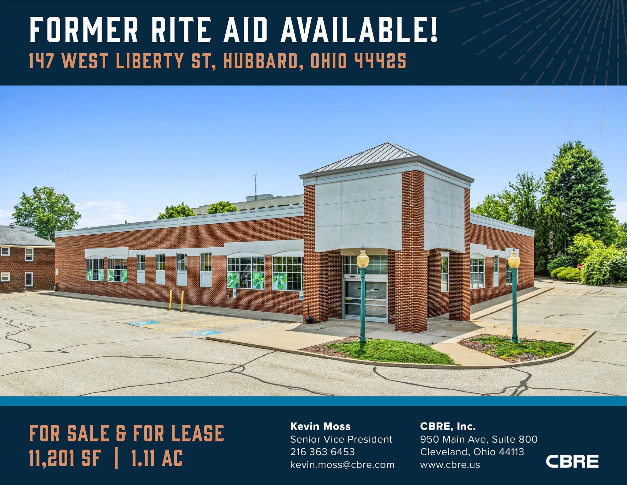 147 W Liberty St, Hubbard, OH for Sale